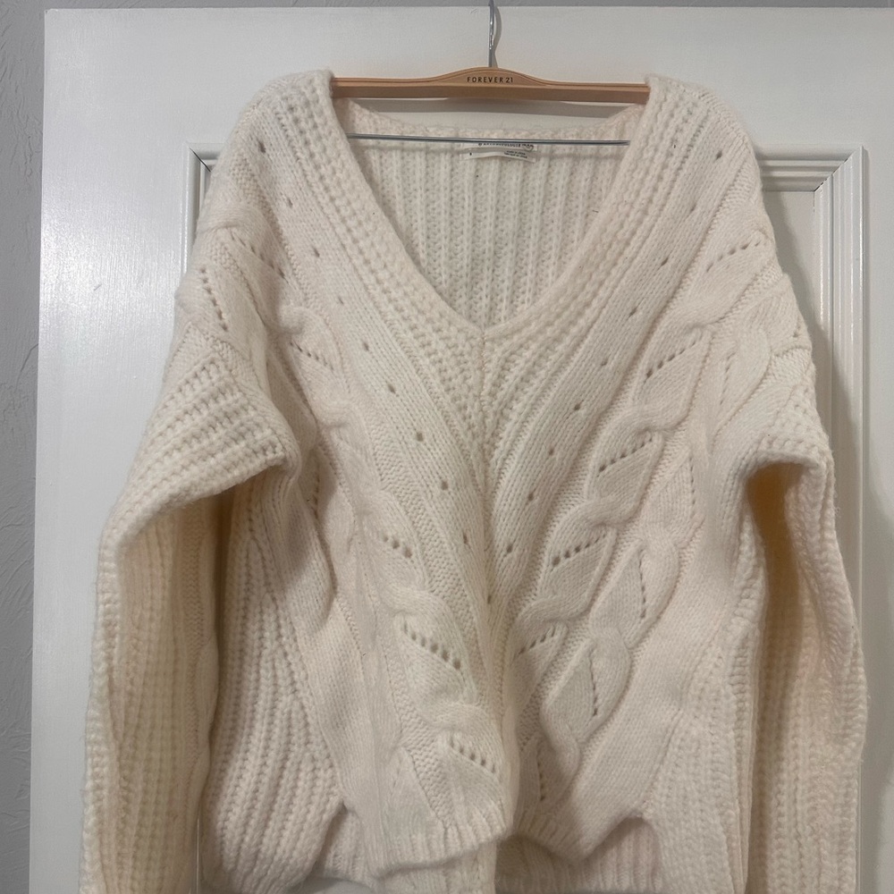 Anthropologie Cream V-Neck Cable Knit Sweater